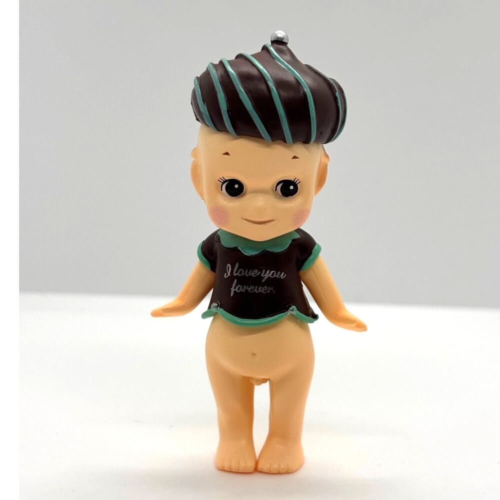 New Unbranded Kewpie/Angel Mini Figure, Mint Chocolate Costume, Open Box
